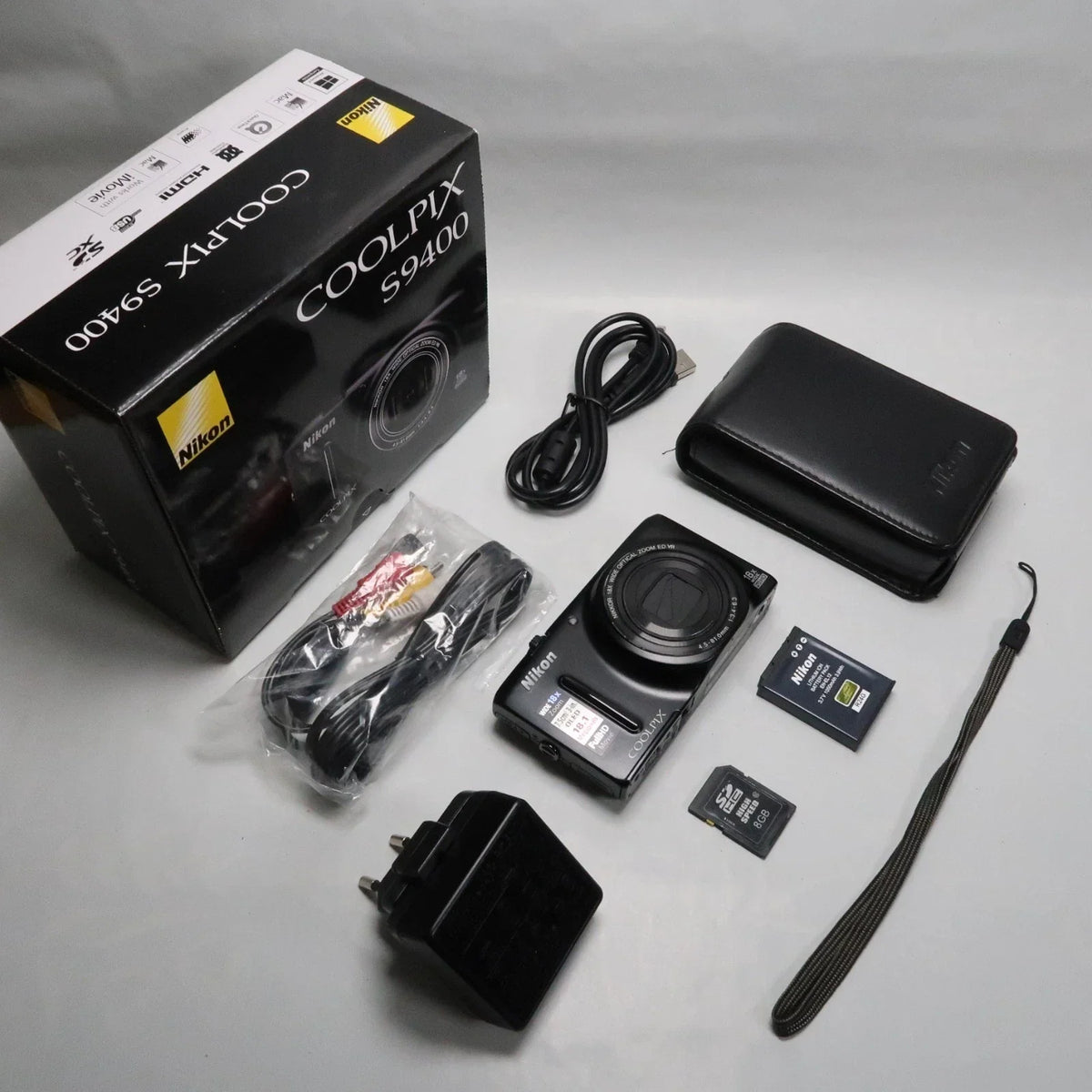 NIKON Coolpix S9400 Digital Camera Black 18.1 MP 18x, Case, SD Card, Boxed